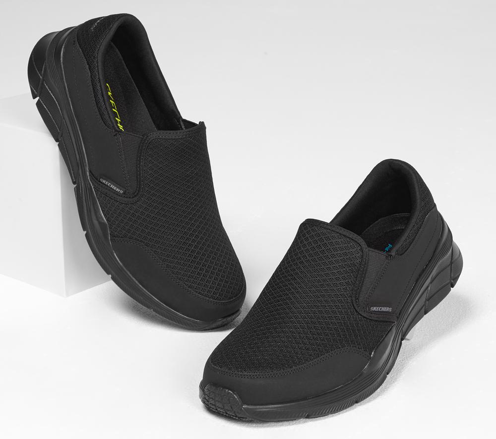 Men Skechers Relaxed Fit: Equalizer 4.0 - Persisting Slip On Shoes Black  USA |  0689-MLFCA