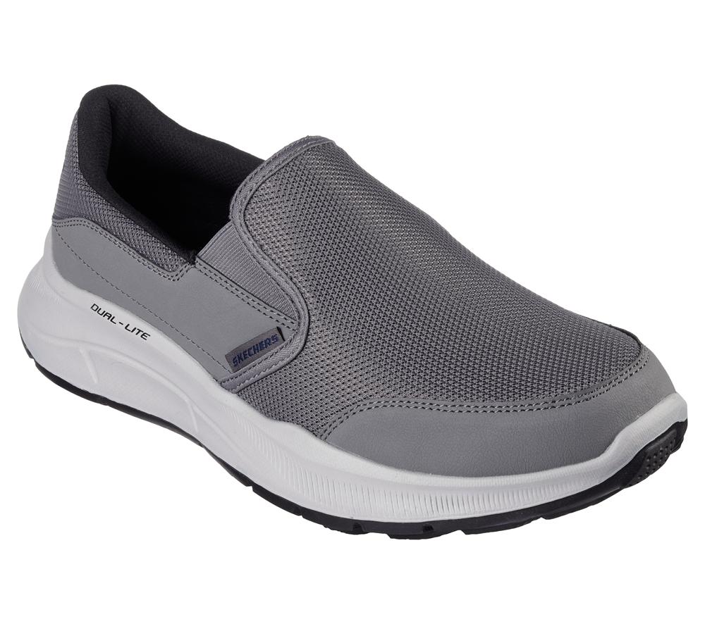 Men Skechers Relaxed Fit: Equalizer 5.0 - Persistable Sneakers Charcoal  USA |  4182-MPGOB