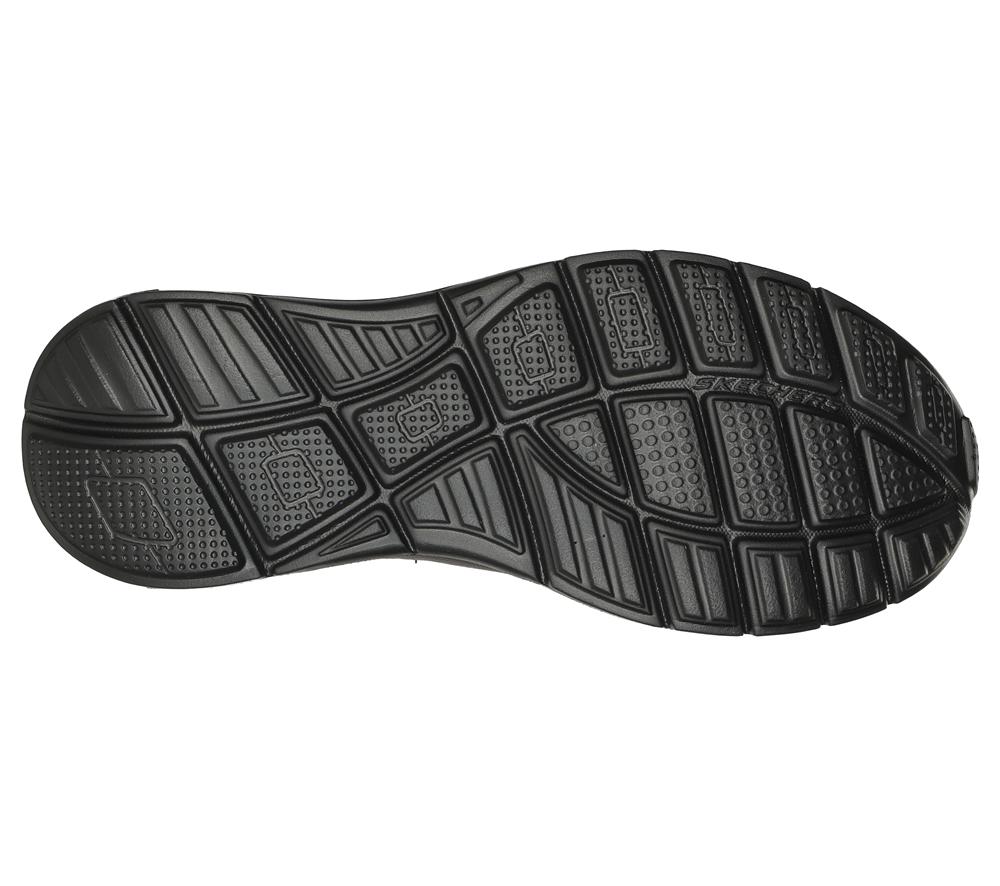 Men Skechers Relaxed Fit: Equalizer 5.0 - Persistable Slip On Shoes Black  USA |  2596-ZSCJD