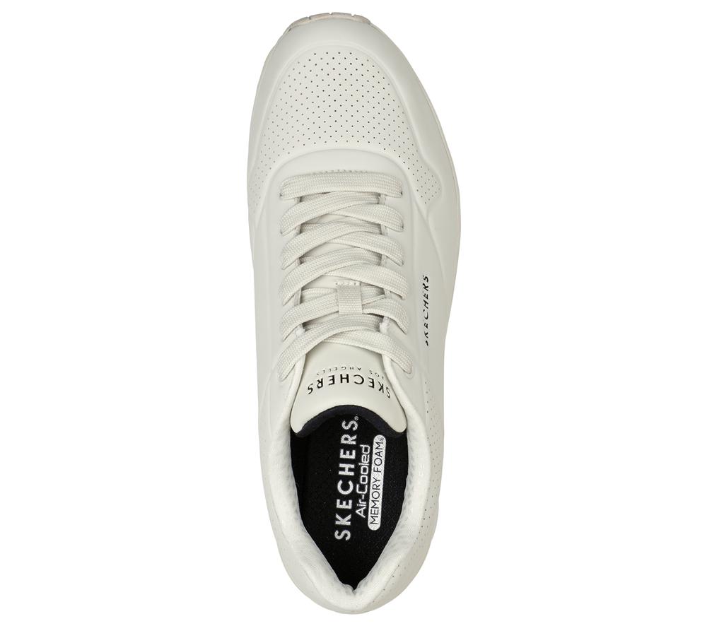 Men Skechers Uno - Stand on Air Sneakers Off White  USA |  2584-ZHKLE