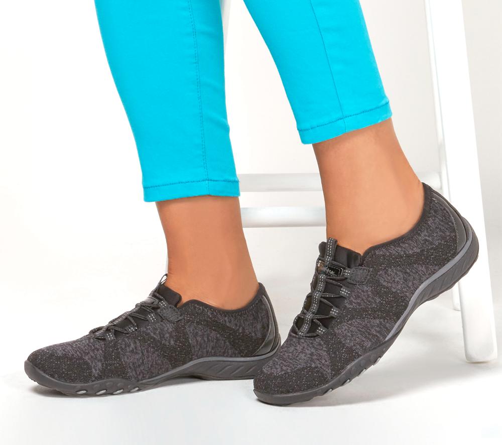 Women Skechers Relaxed Fit: Breathe-Easy - Opportuknity Flat Shoes Black  USA |  0127-OLMZI