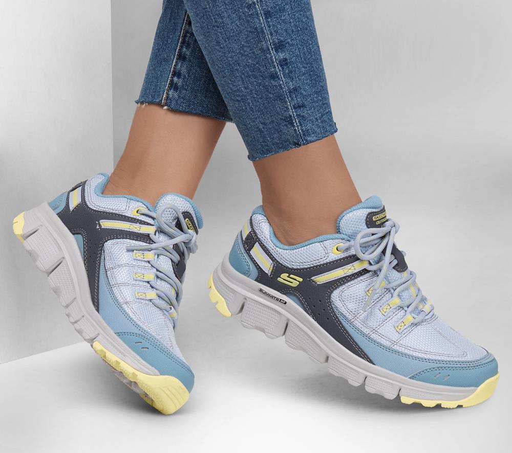Women Skechers Summits AT - Artists Bluff Sneakers Blue / Yellow  USA |  8371-TXHGA
