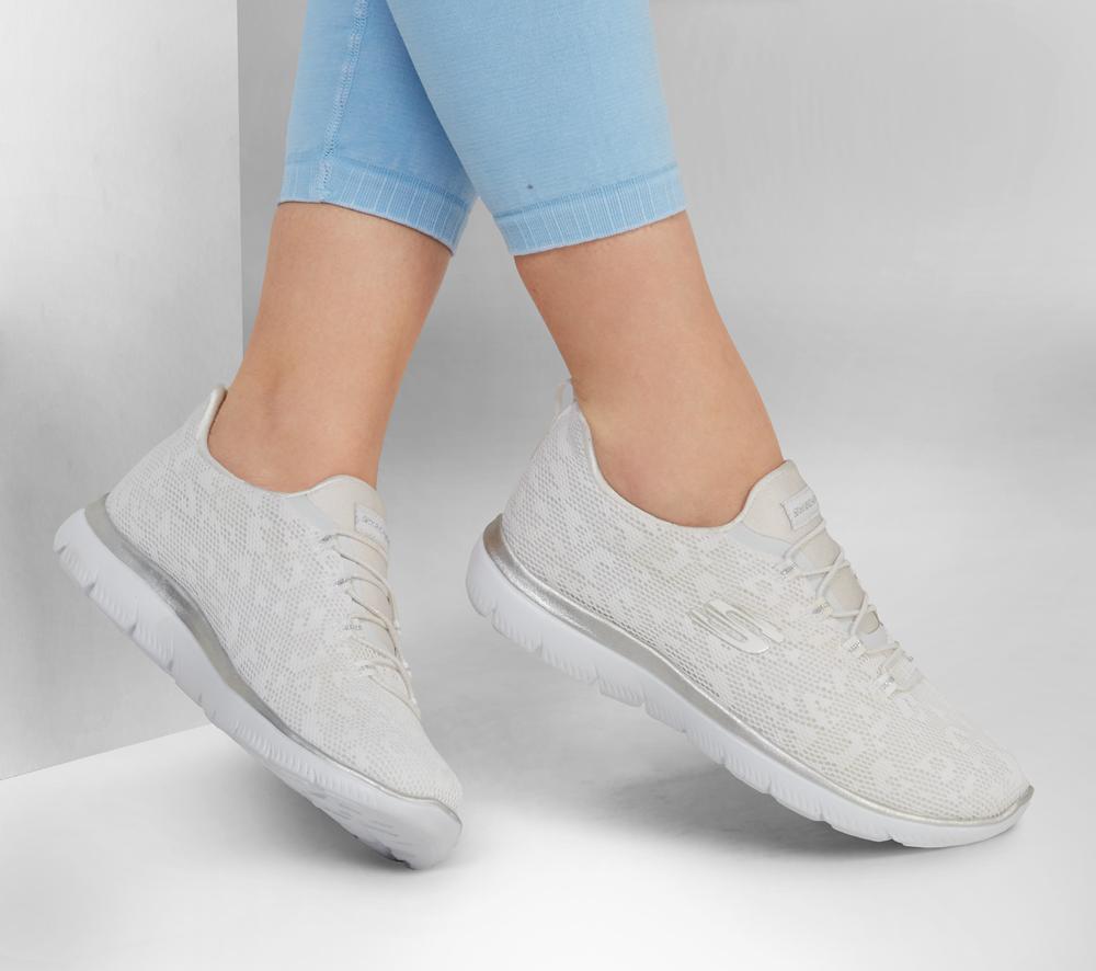 Women Skechers Summits - Leopard Spot Sneakers White / Silver  USA |  0981-SWDAC