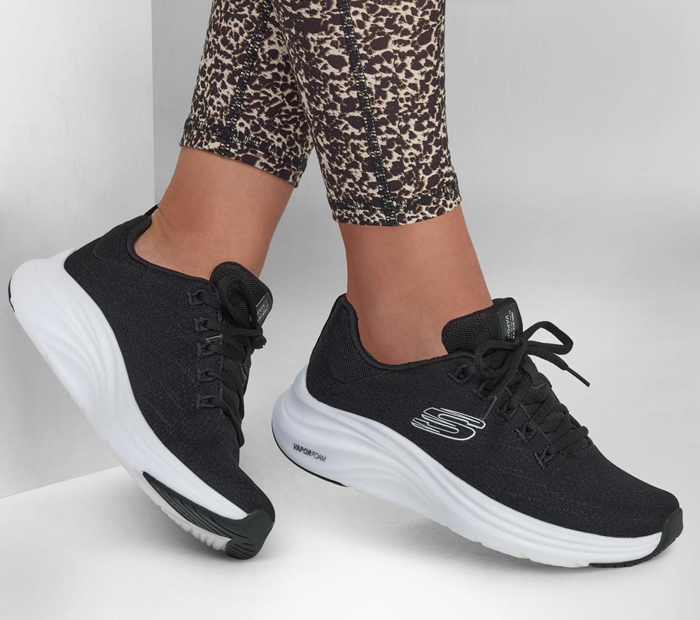 Women Skechers Vapor Foam Lace Up Shoes Black / White  USA |  3206-KPIUW